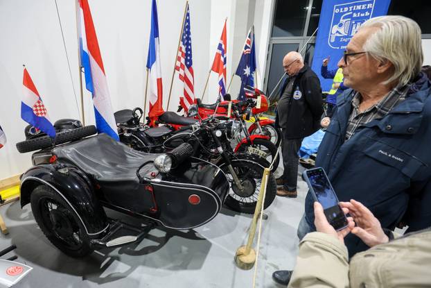 Zagreb: Izložba preuređenih oldtimera povodom Noći muzeja