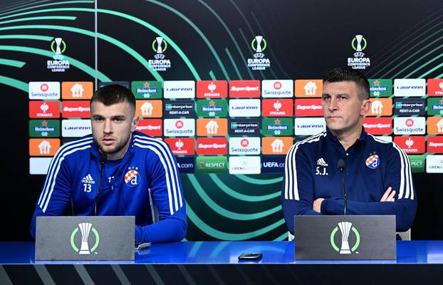 Zagreb: Sergej Jakirović i Stefan Ristovski na konferenciji za medije uoči utakmice protiv FC Viktoria Plzen