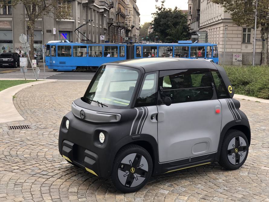 Otkrivamo sve o Opelu Rocksu: 'Auto' kojeg smiju voziti i djeca