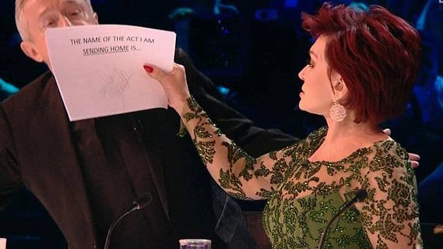 Niže same gafove: Sharon se opet osramotila u 'X Factoru'