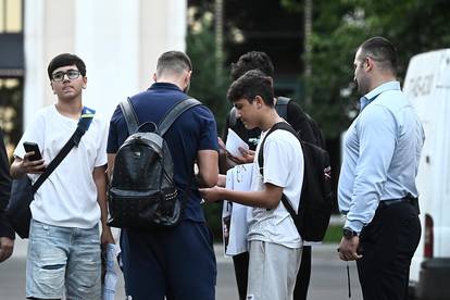 FOTO Kakav Baturina, kakav Petković. Azerbajdžanci tražili potpis od golmana Zagorca!