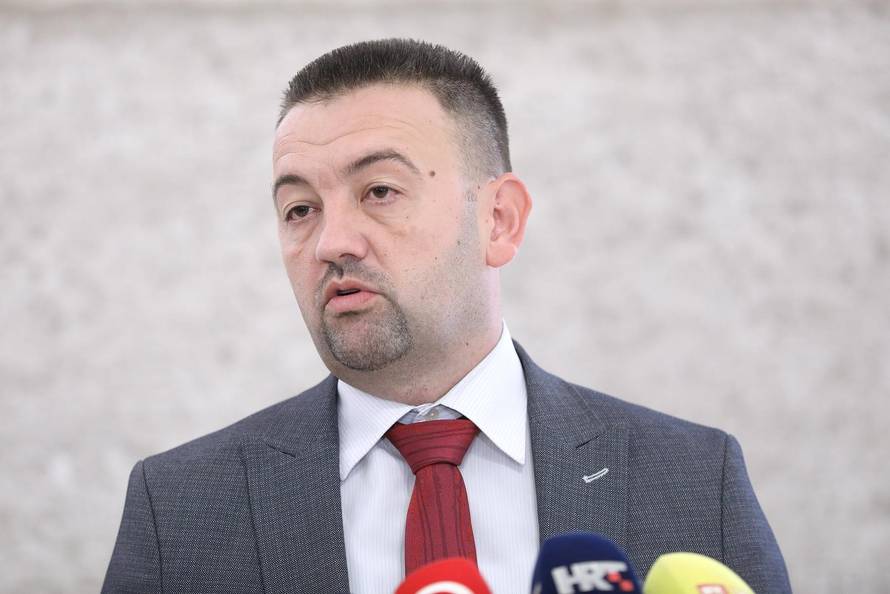 Zagreb: Marijan Pavliček o izjavama ministrice Vučković