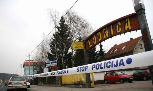 U tučnjavi pred Ludnicom mladiću teško ozlijedili oko