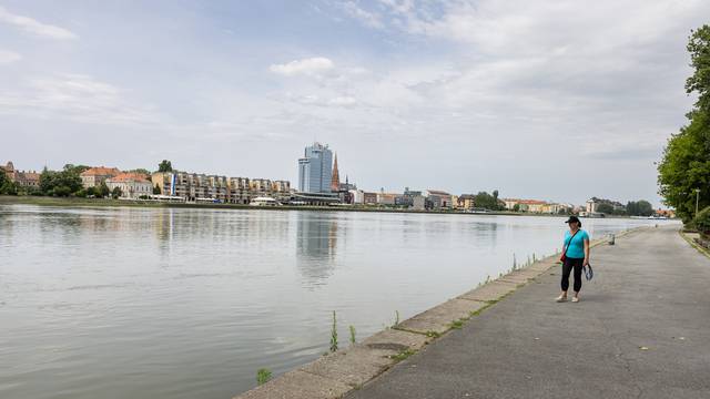 Visoki vodostaj rijeke Drave kod Osijeka