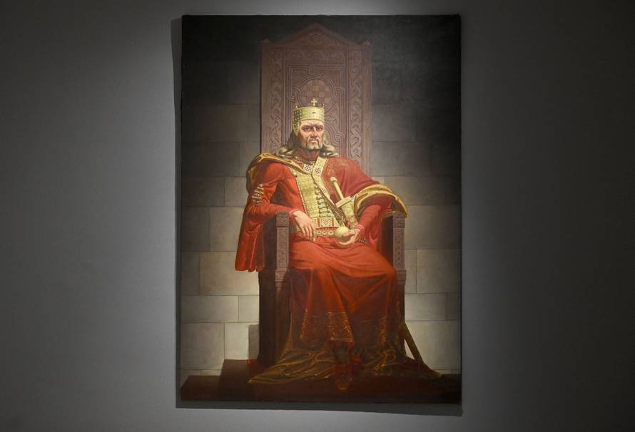 Zagreb: 1100 izlozba Hrvatskog Kraljevstva  u Klovicevim dvorima