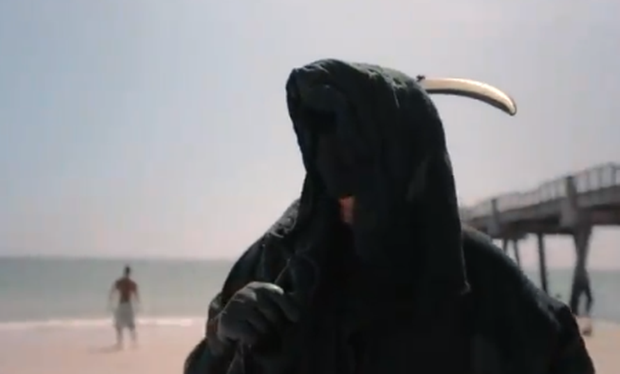 Floridskim plažama šeta Smrt: Samo vas podsjećam na koronu