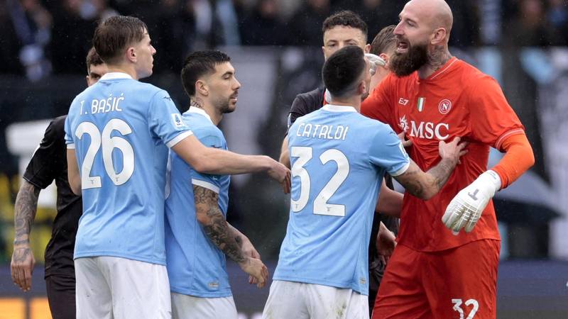Napoli v Rimu nadigral Lazio in se približal vrhu prvenstvene lestvice
