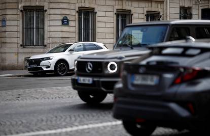 Parižani glasali da se velikim automobilima uvedu čak tri puta veće cijene parkiranja