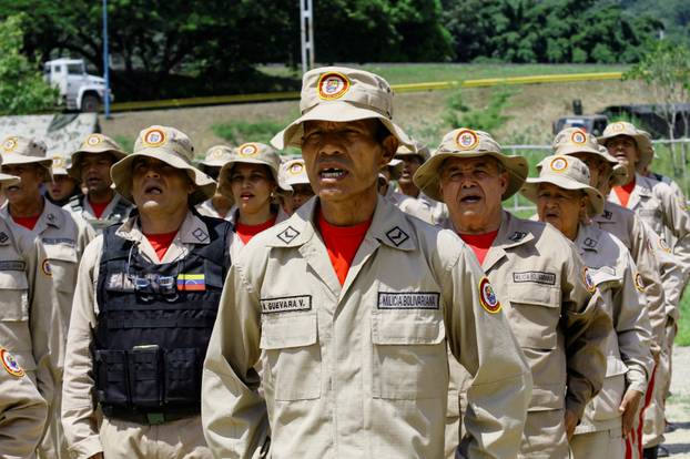 Venezuela holds drills to train citizens in weapon handling