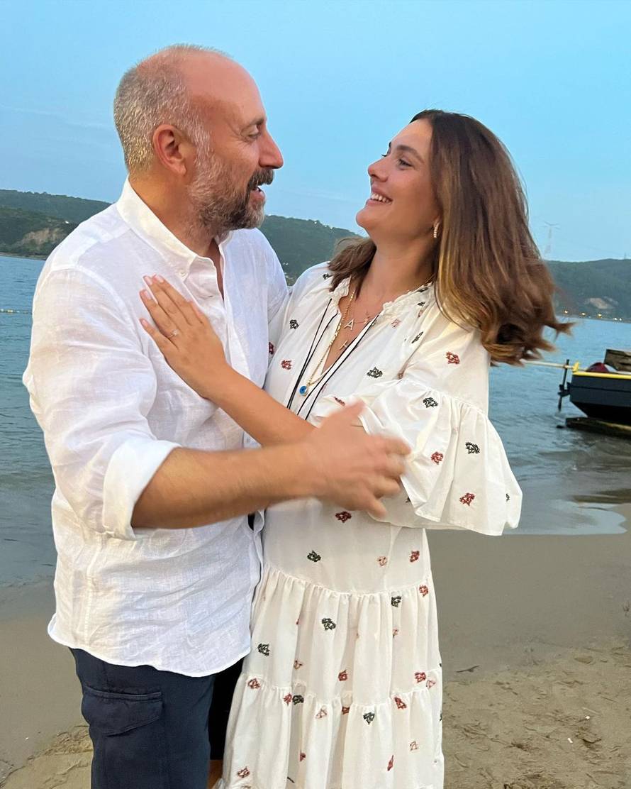 Sjećate se Šeherezade i njenog Onura? Pogledajte kako danas izgledaju likovi iz turskih serija