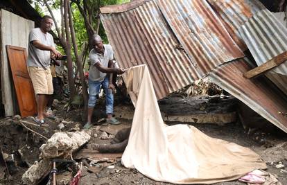 Haiti proglasio trodnevnu žalost zbog žrtava uragana Melissa