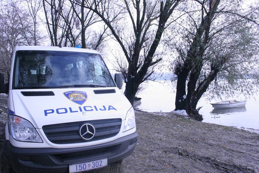 Troje pod istragom zbog ratnog zločina u okolici Cetingrada