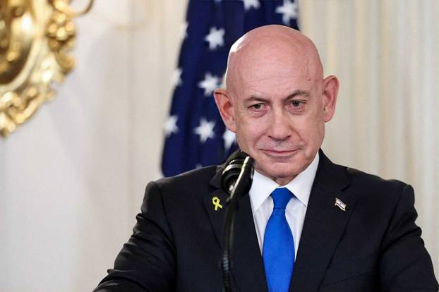 FOTO Obrijali smo šefove država na nulu! Pogledajte Milanovića, Plenkovića, a tek Trumpa...