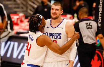 Mestralni Zubac sredio Toronto