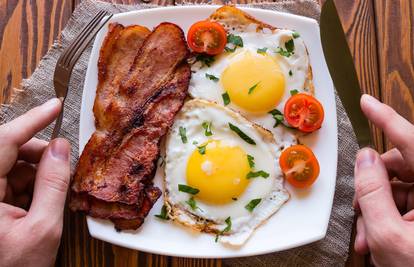 6 namirnica koje nije mudro jesti s jajima, a na popisu se našla i svima omiljena slanina