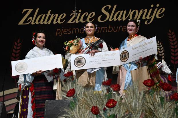 FOTO Ljepotice u nošnjama: Angela Butorac osvojila laskavu titulu 'najgizdavije Šokice'