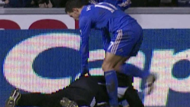 AU, KOJI POSAO Nosio je lopte, Hazard ga 'cipelario', a sad će okrenuti stotine milijuna funti!