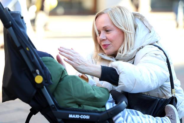 Brojna poznata lica prošetala zagrebačkom "špicom"