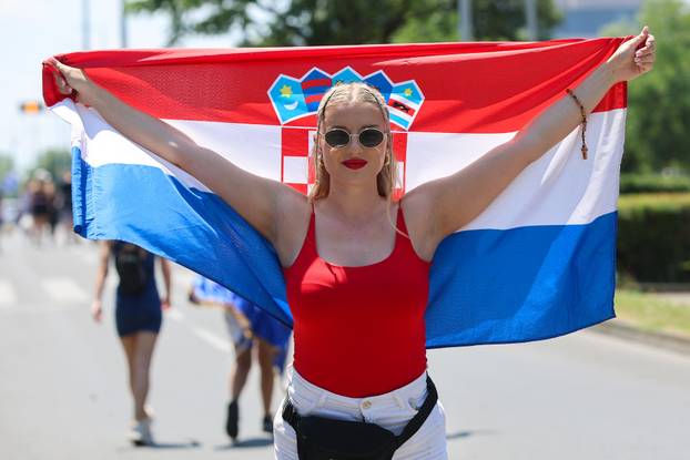 Zagreb: Obožavatelji idu prema fan zoni na Bundeku