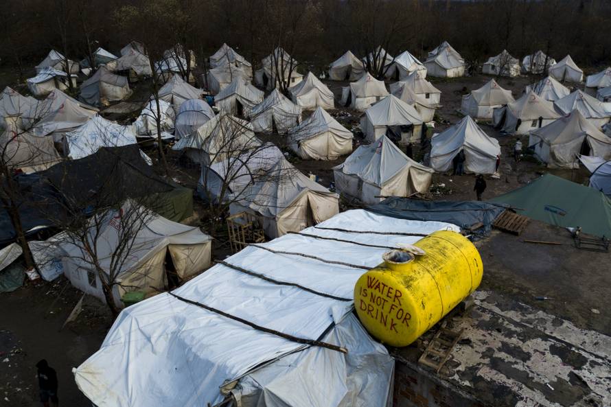 Noć u paklu Vučjaka: Mlate nas i pucaju, bojimo se crne policije