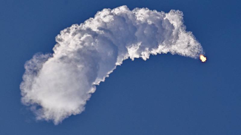 Dio rakete SpaceX-a srušit će se na Mjesec i stvoriti novi krater