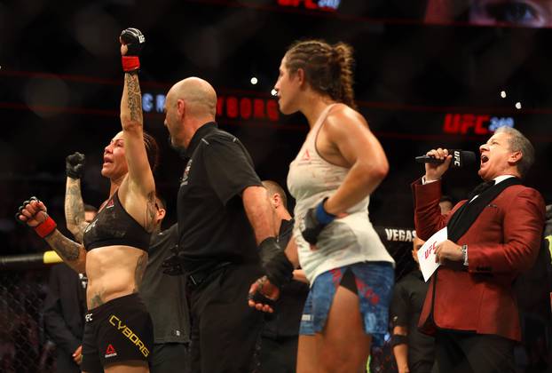 MMA: UFC 240-Cyborg vs Spencer