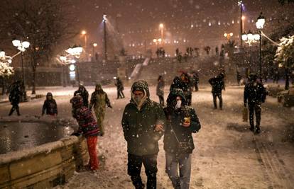 FOTO Snijeg prekrio Atenu: 'Ovo su za nas ekstremni uvjeti'