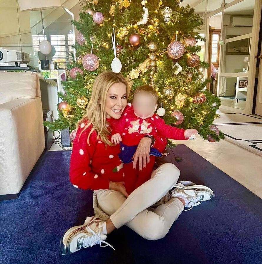 Šukerova bivša o curici koju je dobila pomoću sinove sperme: 'Moja Anita je prekrasno dijete'