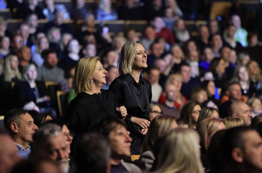 Teška industrija u zagreba?koj dvorani Vatroslav Lisinski proslavila 50 godina postojanja.