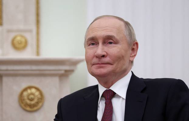 Russia's President Putin and Armenia's Prime Minister Pashinyan meet in Moscow