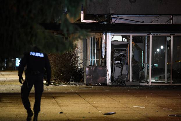 Zagreb: U naselju Trnsko eksplozijom raznesen bankomat