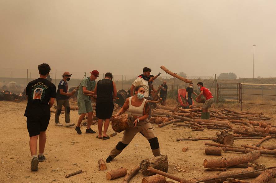 Wildfire in El Tiemblo, Spain