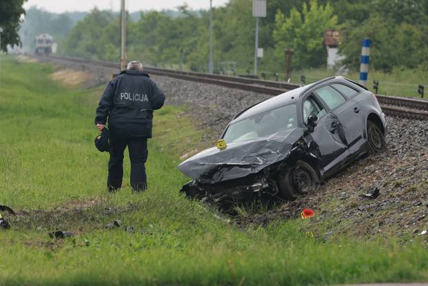 Teška nesreća u Županji, sudarila se tri vozila, jedna osoba poginula