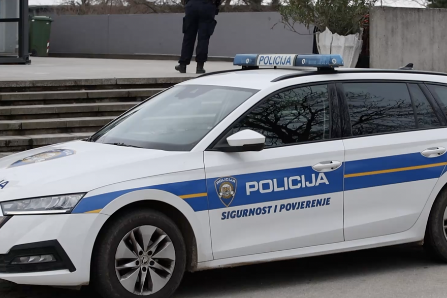 Opljačkana poslovnica banke u Žminju, policija traga za počiniteljima