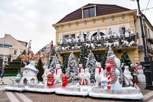 FOTO Najbolji i najraskošniji u Europi! Pogledajte kako izgleda čarobni Advent u Rumunjskoj