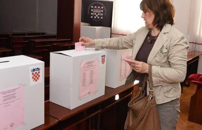 Manjinski izbori: Do podne je izašlo svega 4,94 posto birača
