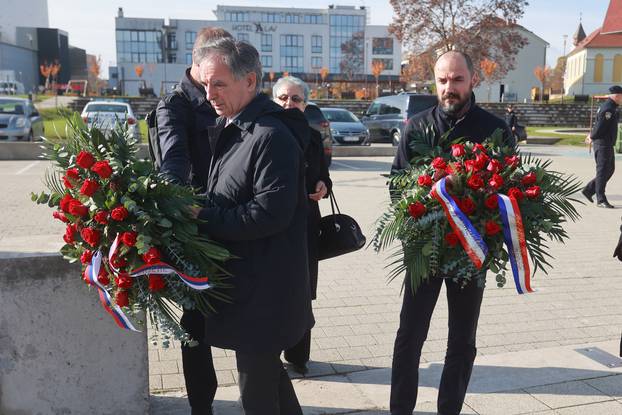 Vukovar: Predstavnici srpskih organizacija odali su počast ubijenima u Vukovaru 1991. godine i na Ovčari