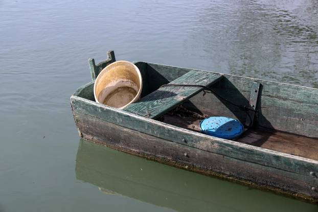 Hrvatska Kostajnica: Pri prevrtanju čamca u Rijeci Uni jedna je osoba poginula