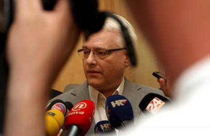 Josipović: Svi moramo imati zajednički cilj -  izlazak iz krize
