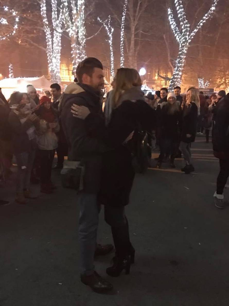 Kao u filmu: Zaprosio ju je pred stotinama ljudi u srcu Zagreba