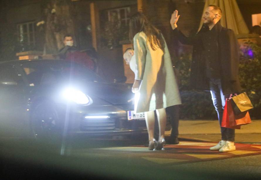 Bivša misica Barbara Ljiljak proslavila je 33. rođendan u jednom zagrebačkom restoranu, a za poklon je dobila Porsche koji je  bio ukrašen velikom ružičastom plišanom mašnom