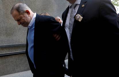 Počelo je suđenje Weinsteinu: Prijeti mu doživotna kazna?