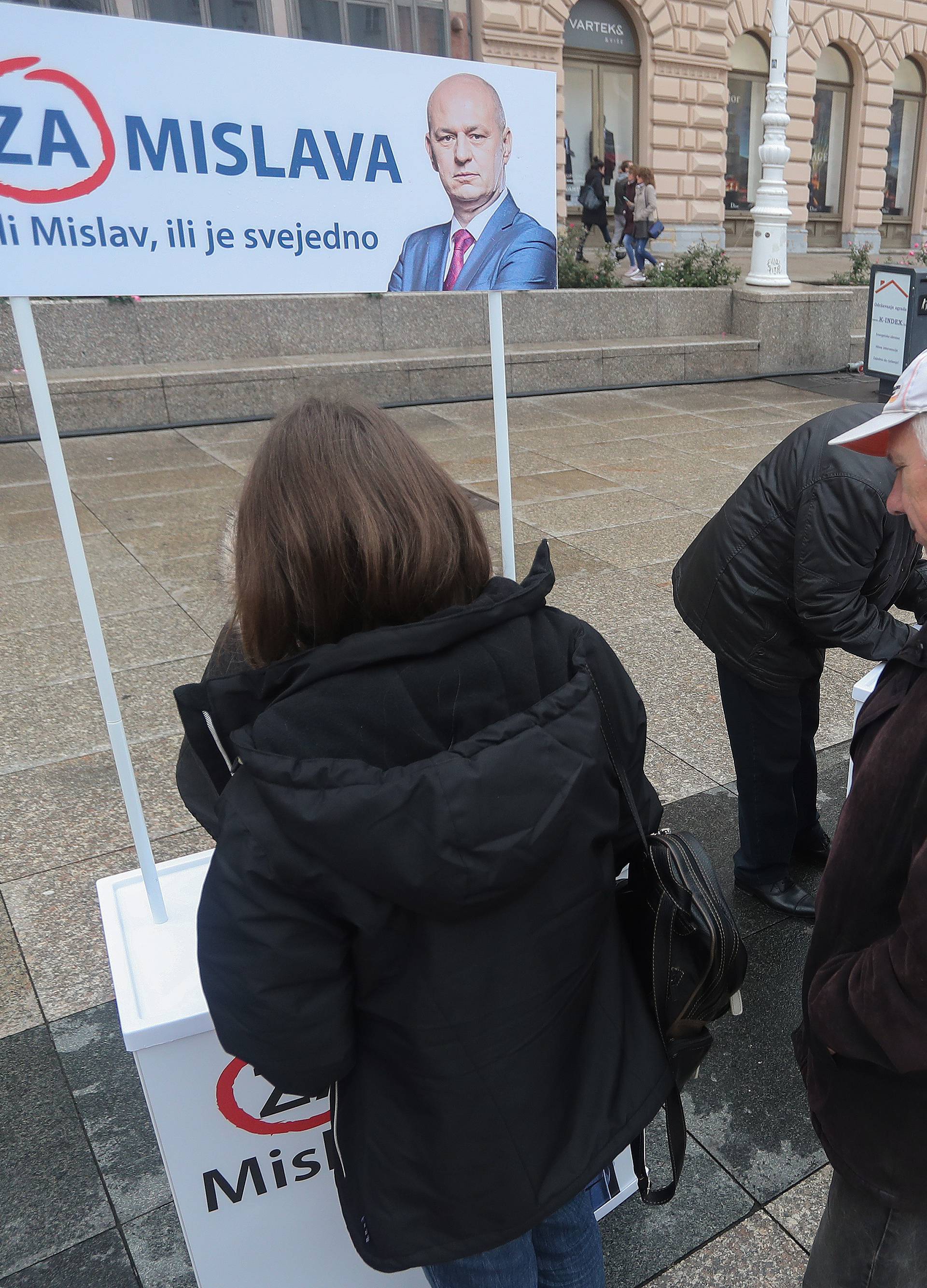 Juričan je krenuo prvi, Kolindi došao Rojs, Zokija tražili selfie