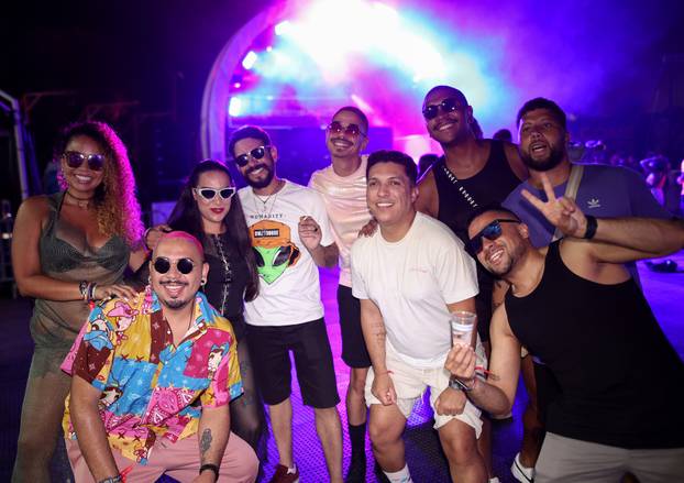 Split: Okupljanje prije početka druge večeri Ultra Europe Festivala
