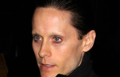 Jaredu su depilirali obrve zbog uloge: Žene, osjećam vašu bol