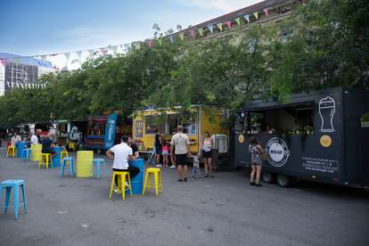 FOTO Počeo Food truck festival u Zagrebu - delicije za svačiji ukus