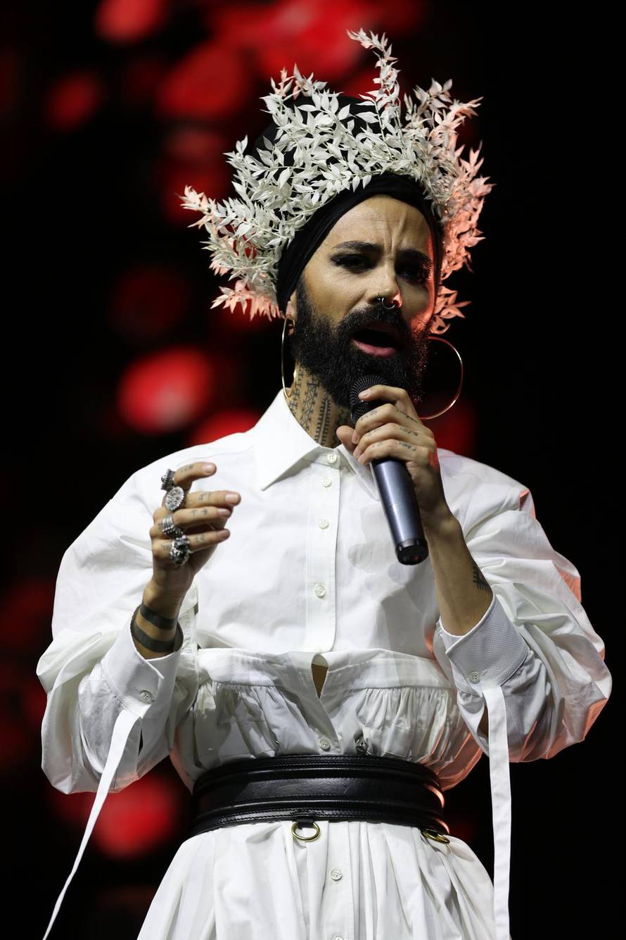 Božo Vrećo oduševio publiku u prepunoj MTS dvorani u Beogradu