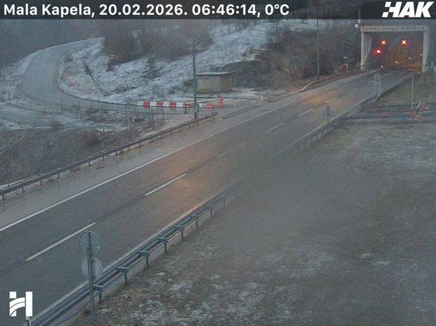 FOTO Snijeg pada u Gorskom kotaru, Lici i na sjeveru. Nema pravca do Rijeke za šlepere