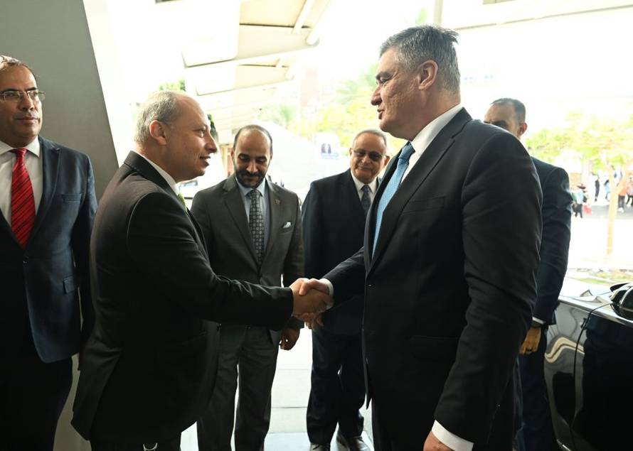 FOTO Zoran Milanović sa suprugom Sanjom u Egiptu: 'Naša suradnja nikad jača!'