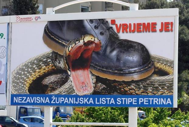 FOTO Zmija, čizma i kontejneri: Ovo su svi kontroverzni plakati Stipe Petrine za lokalne izbore